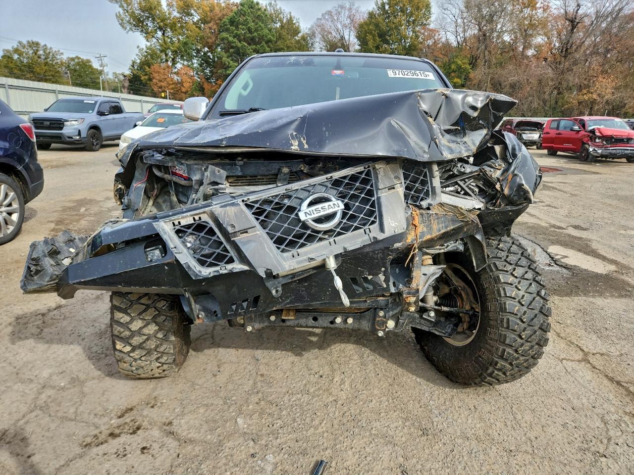 2017 NISSAN Frontier