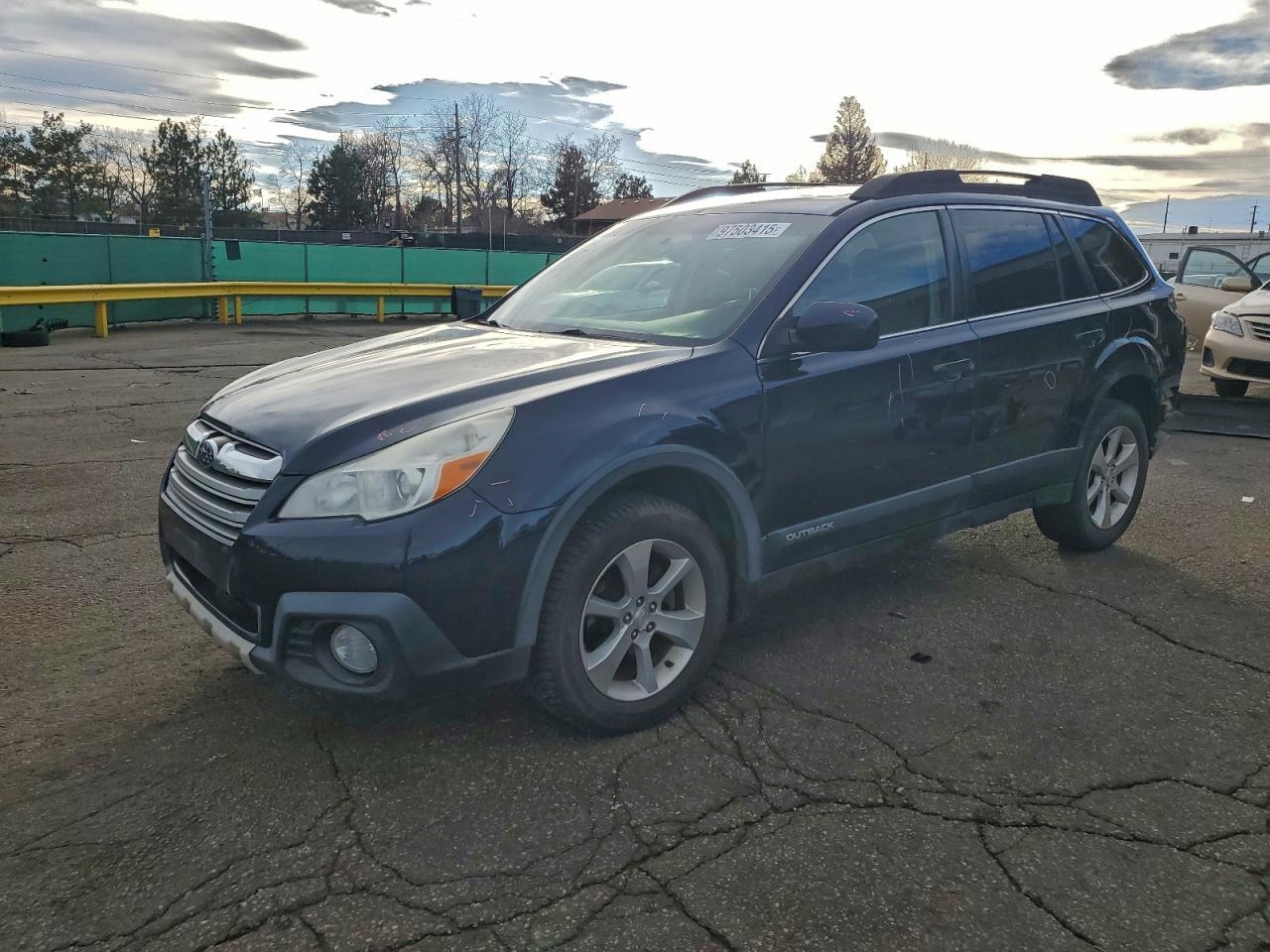 2013 SUBARU Outback