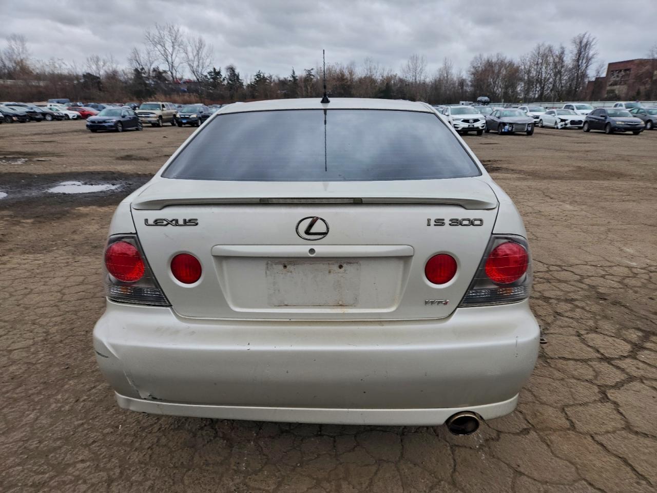 2004 LEXUS IS 300