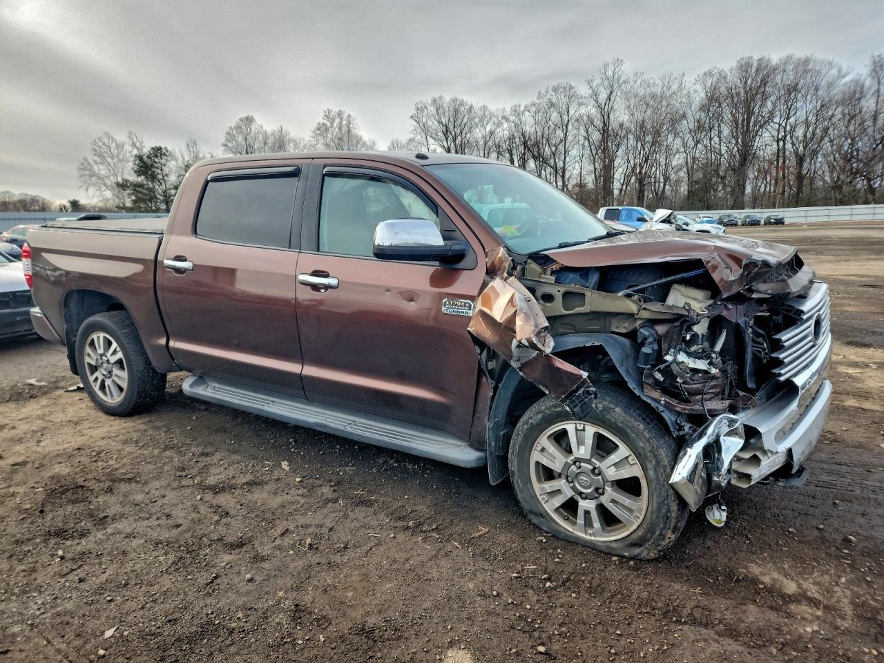 2015 TOYOTA TUNDRA