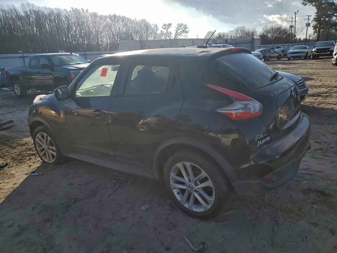 2015 NISSAN Juke