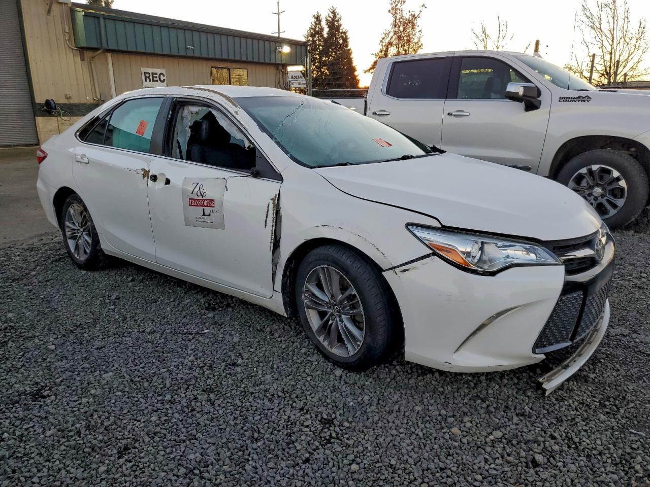 2015 TOYOTA CAMRY