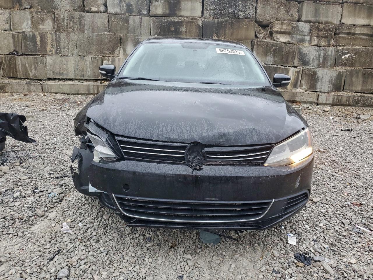 2013 VOLKSWAGEN JETTA