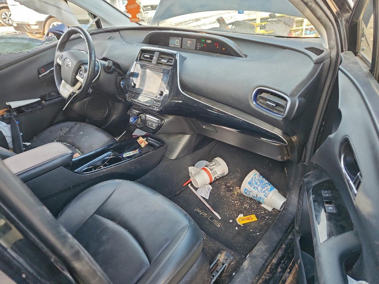 2017 TOYOTA PRIUS