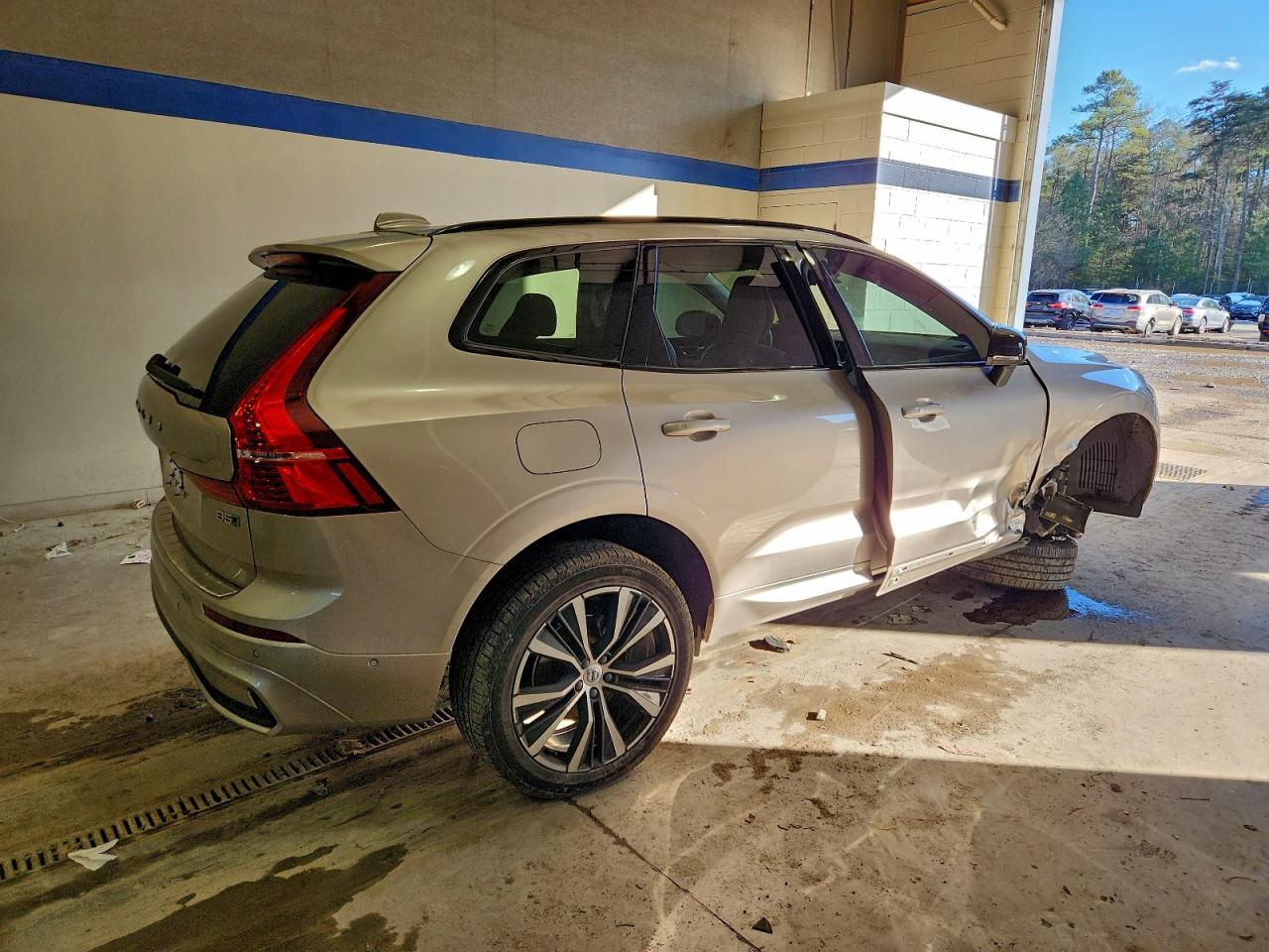 2024 VOLVO XC60