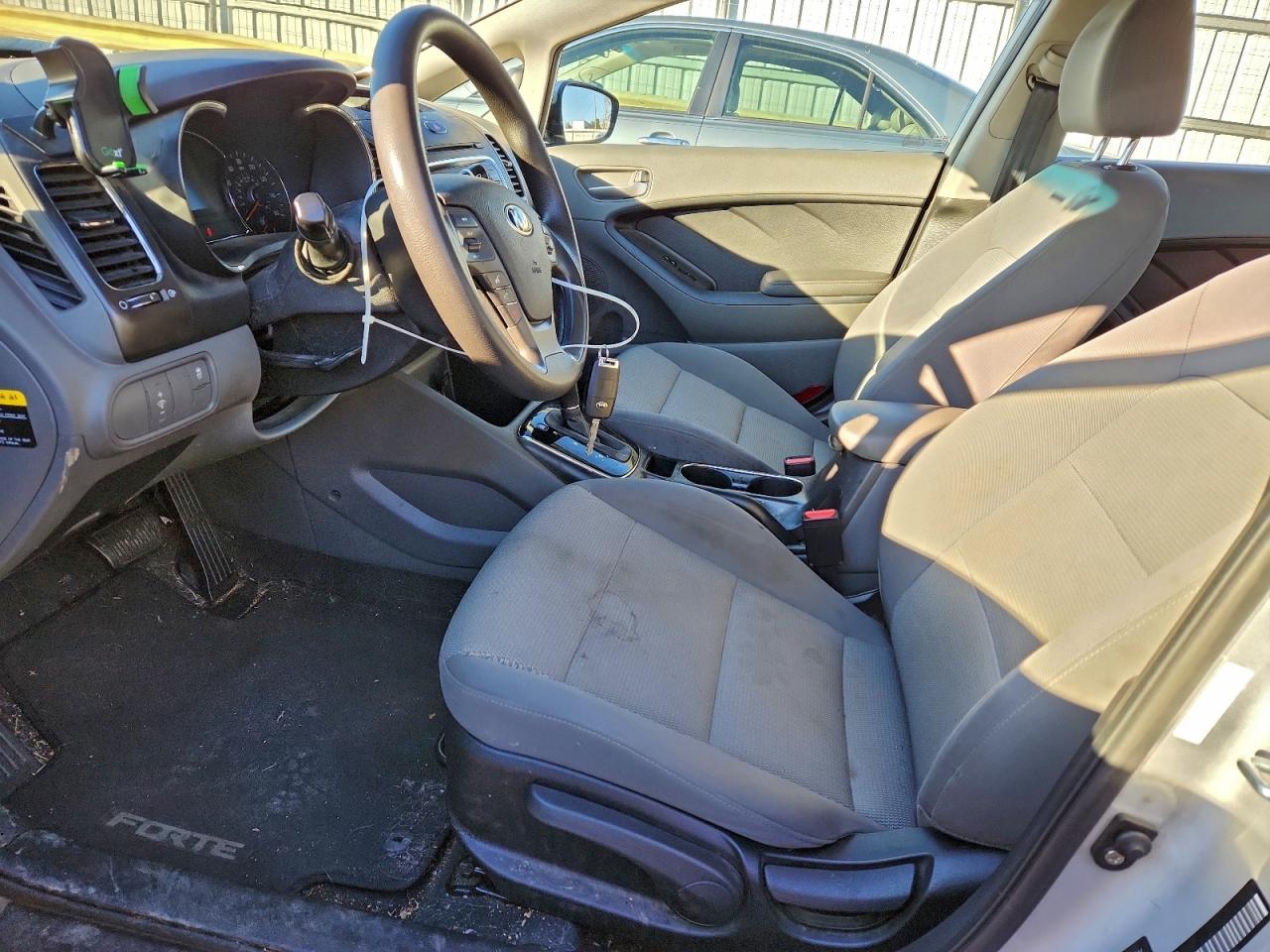 2017 KIA FORTE
