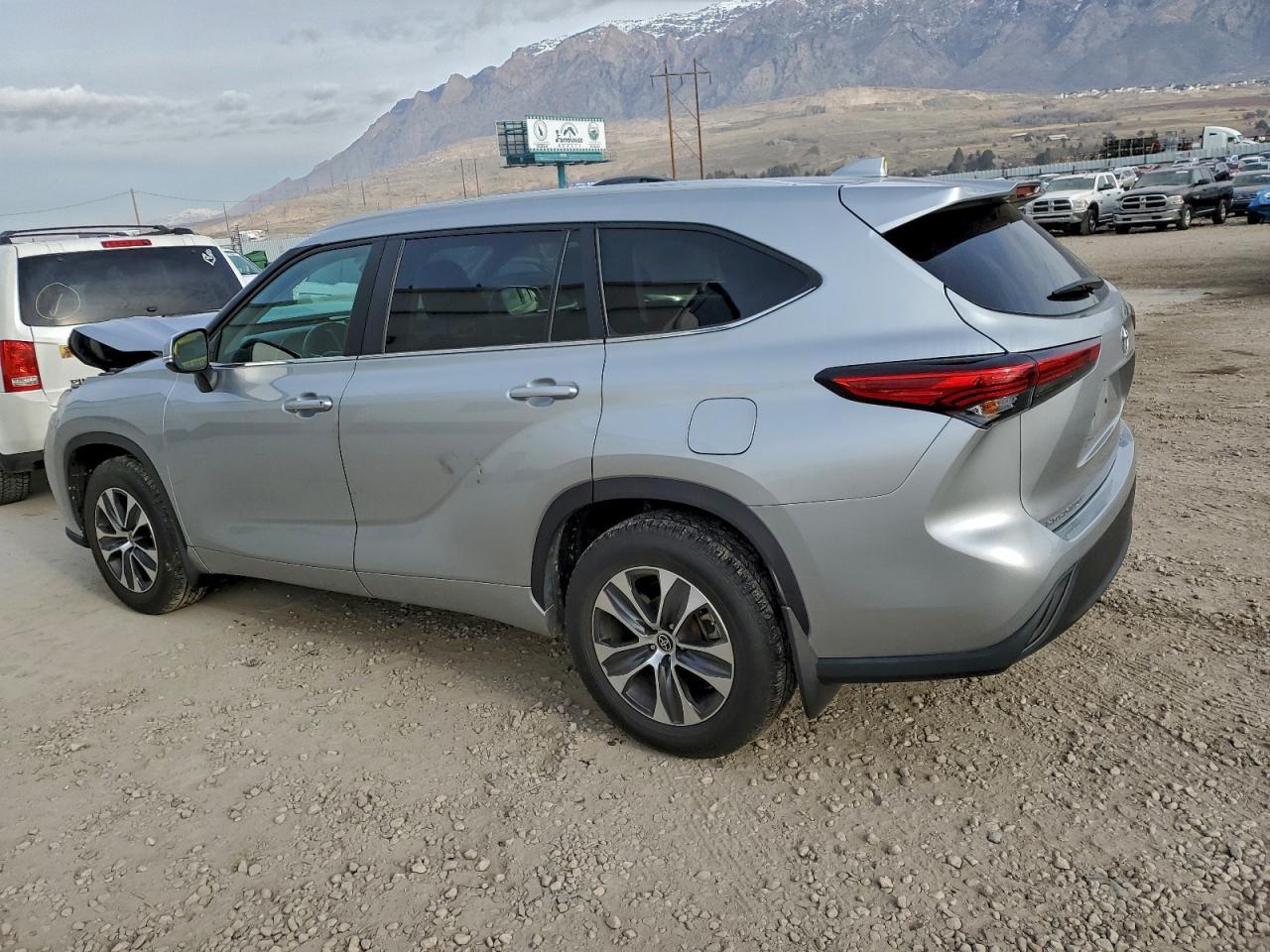2023 TOYOTA HIGHLANDER