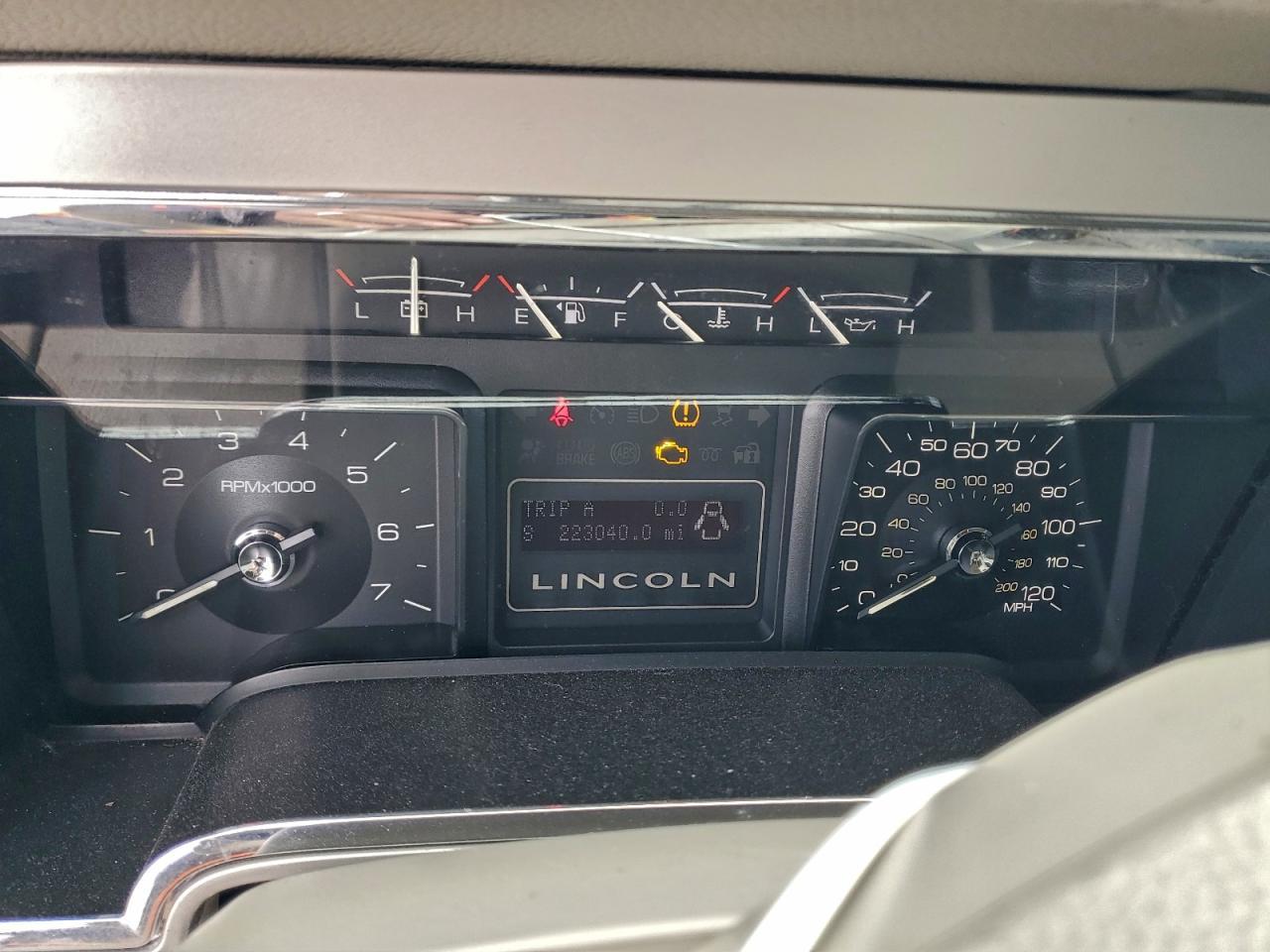 2010 LINCOLN Navigator