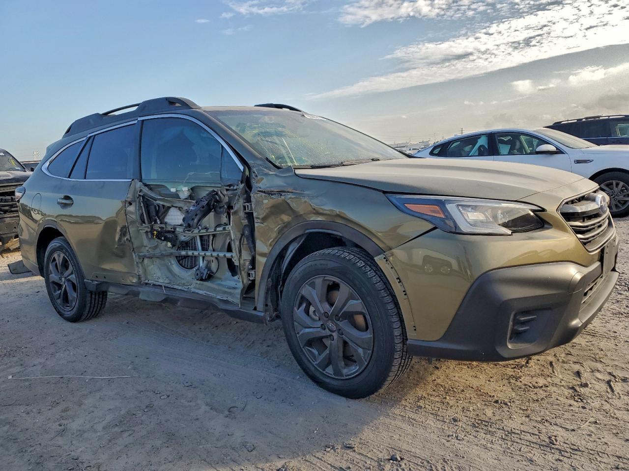 2022 SUBARU Outback