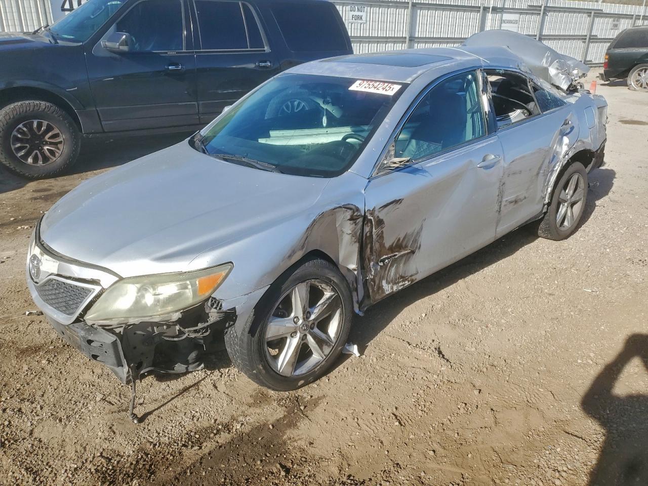 2010 TOYOTA CAMRY