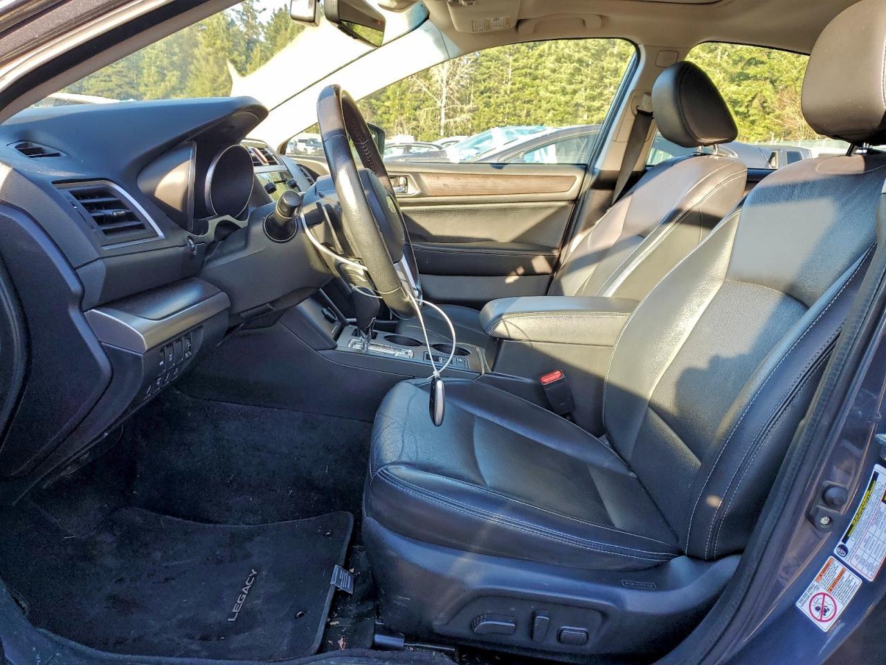 2017 SUBARU Legacy