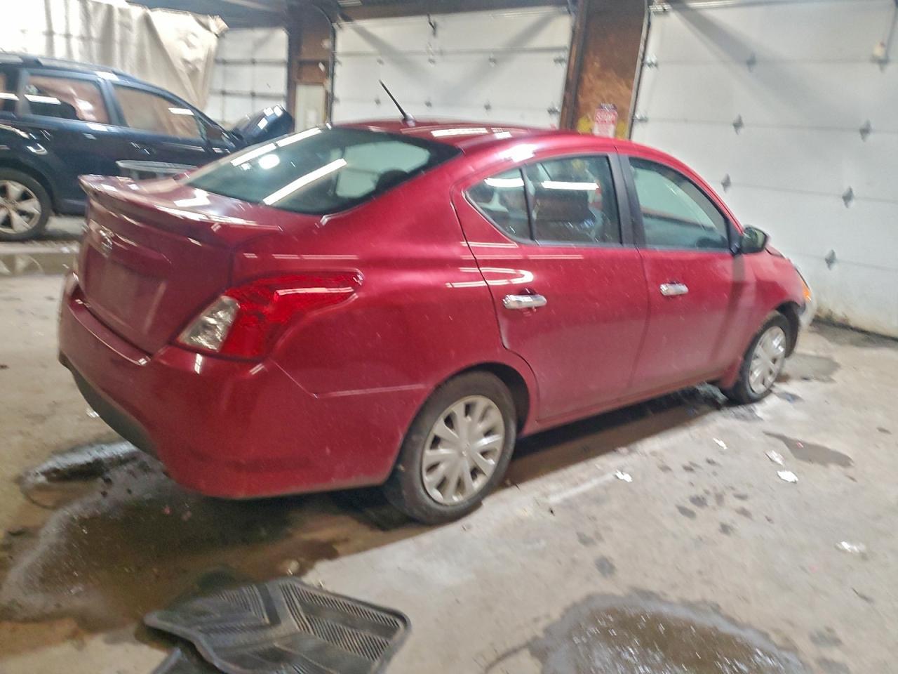 2015 NISSAN VERSA