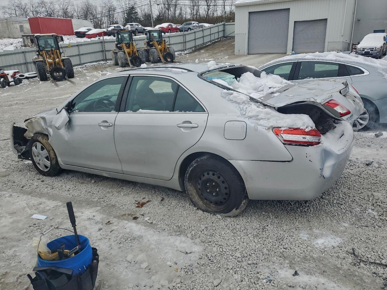 2010 TOYOTA CAMRY