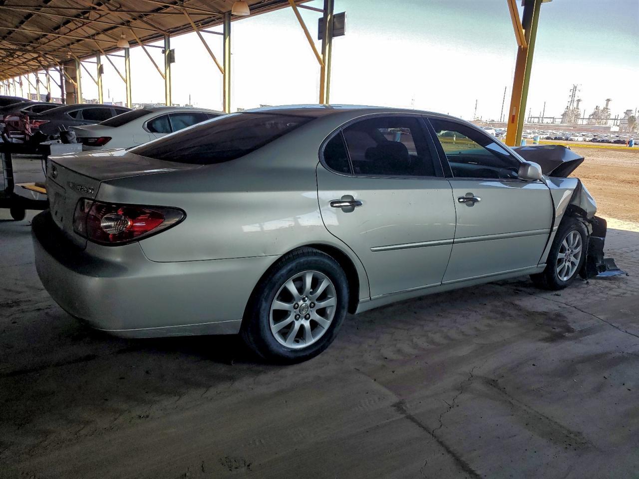 2004 LEXUS ES 330