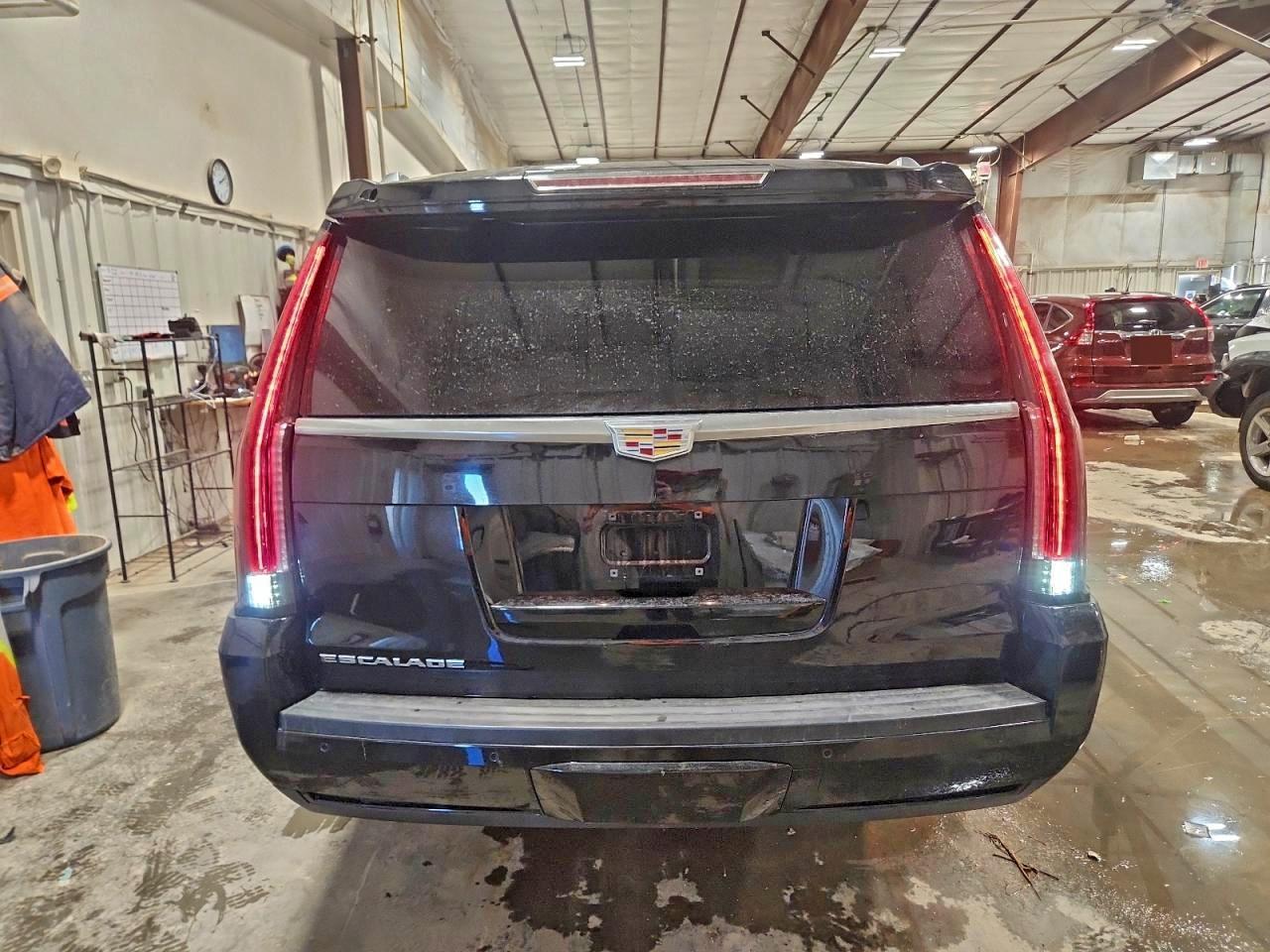 2016 CADILLAC Escalade ESV