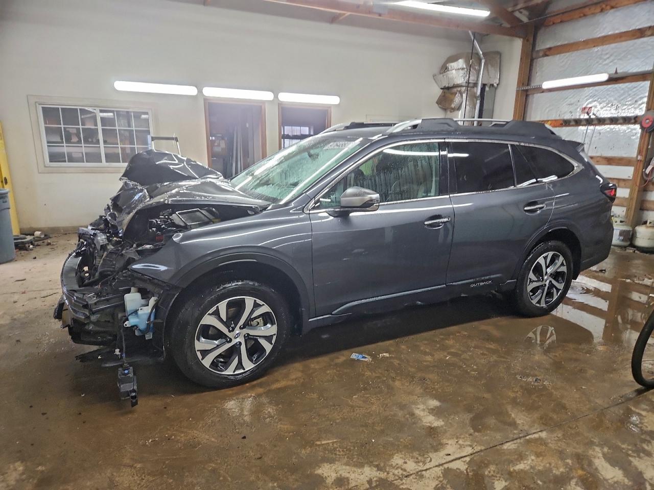 2021 SUBARU Outback