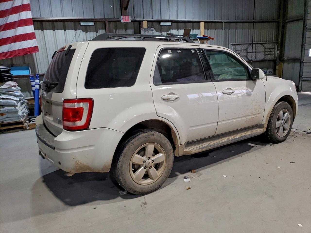 2010 FORD ESCAPE