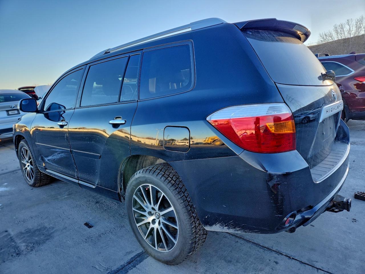 2010 TOYOTA HIGHLANDER