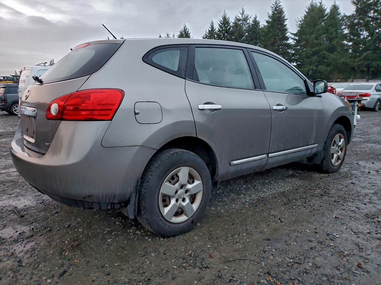 2014 NISSAN ROGUE