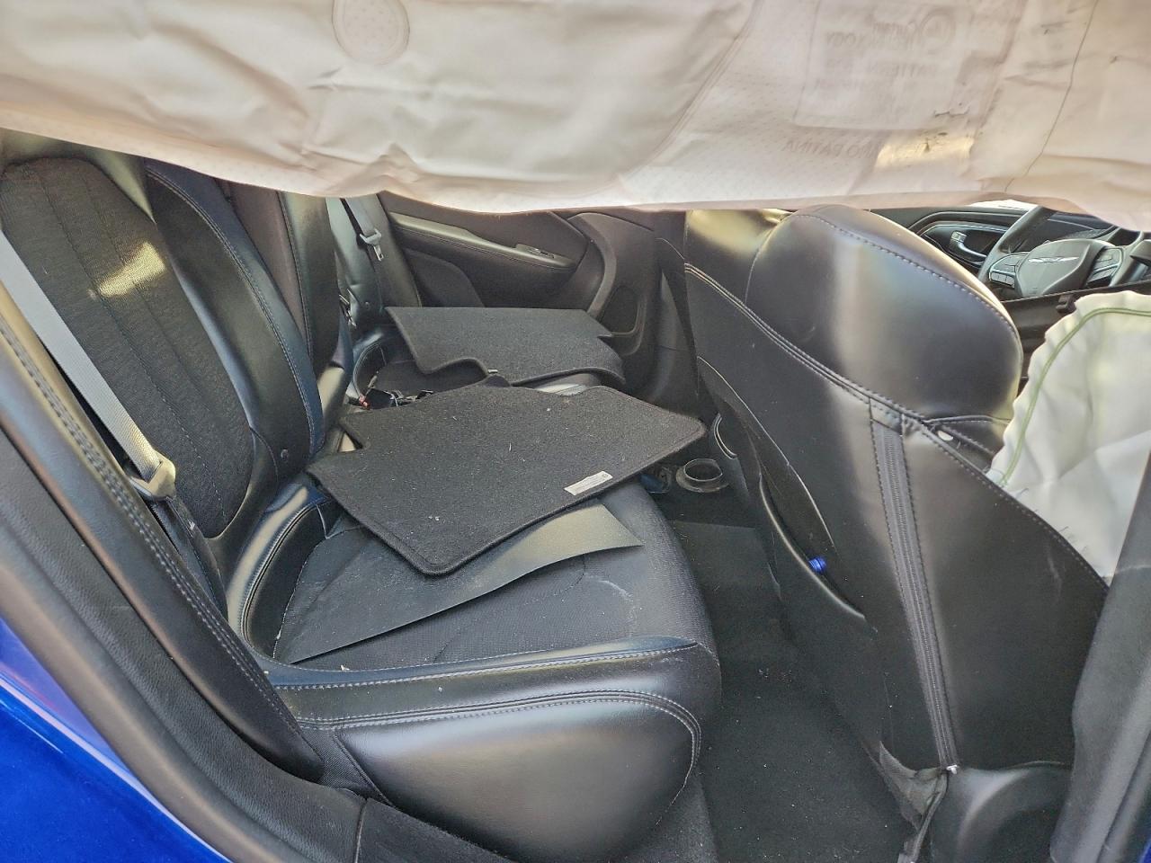 2016 CHRYSLER 200