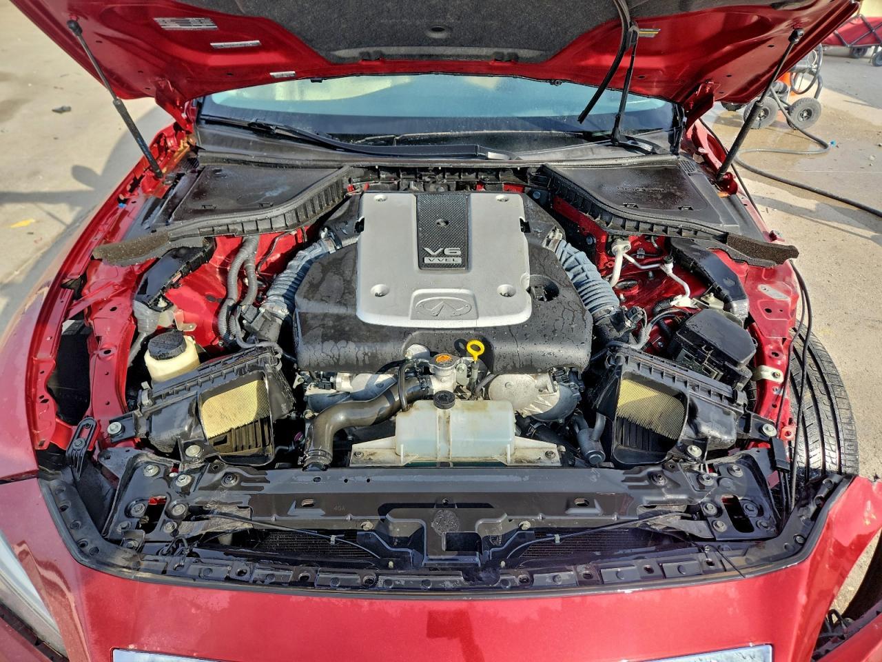2015 INFINITI Q50