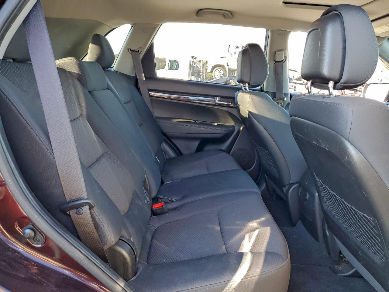 2011 KIA SORENTO