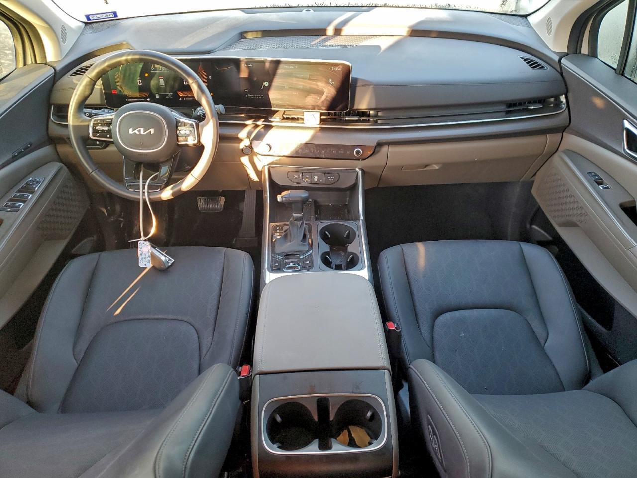 2025 KIA Carnival