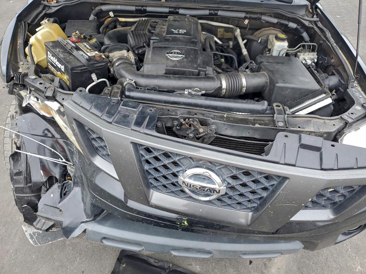 2012 NISSAN Frontier