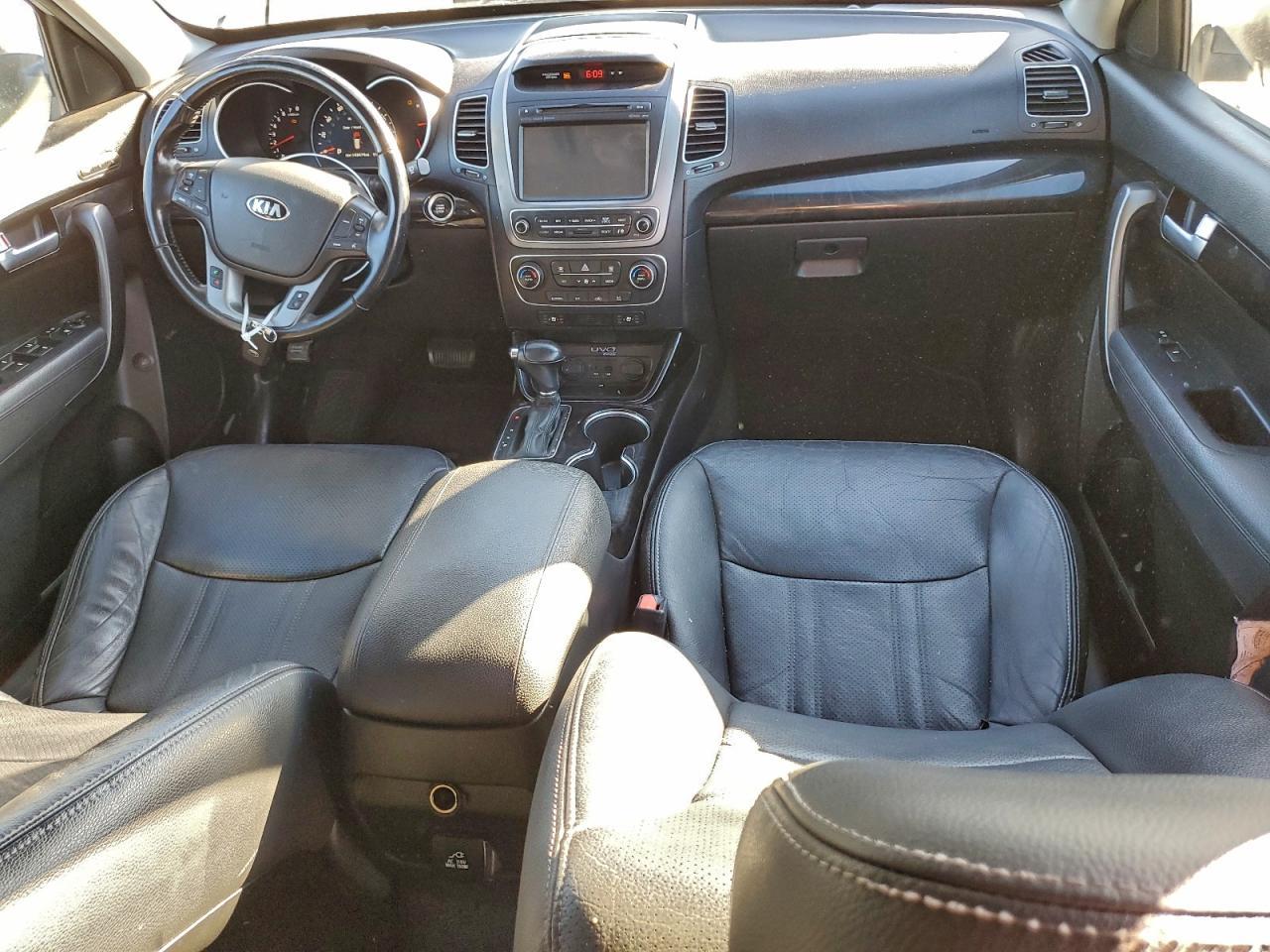 2014 KIA SORENTO