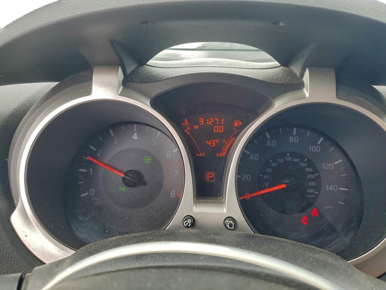 2015 NISSAN Juke