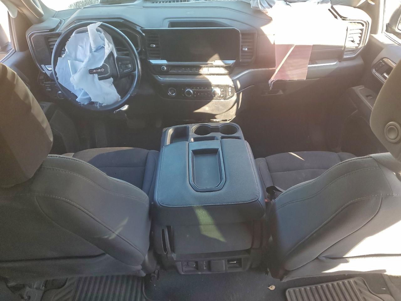 2024 GMC Sierra