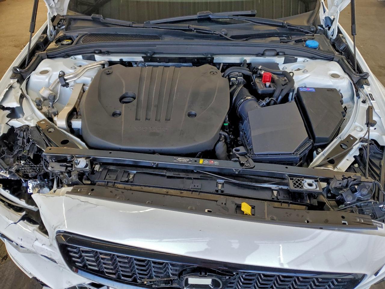 2024 VOLVO S60