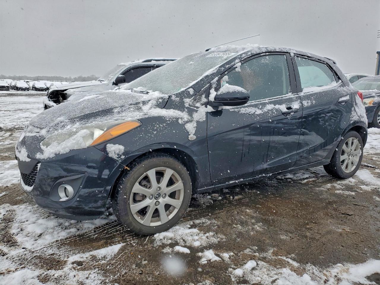 2014 MAZDA 2