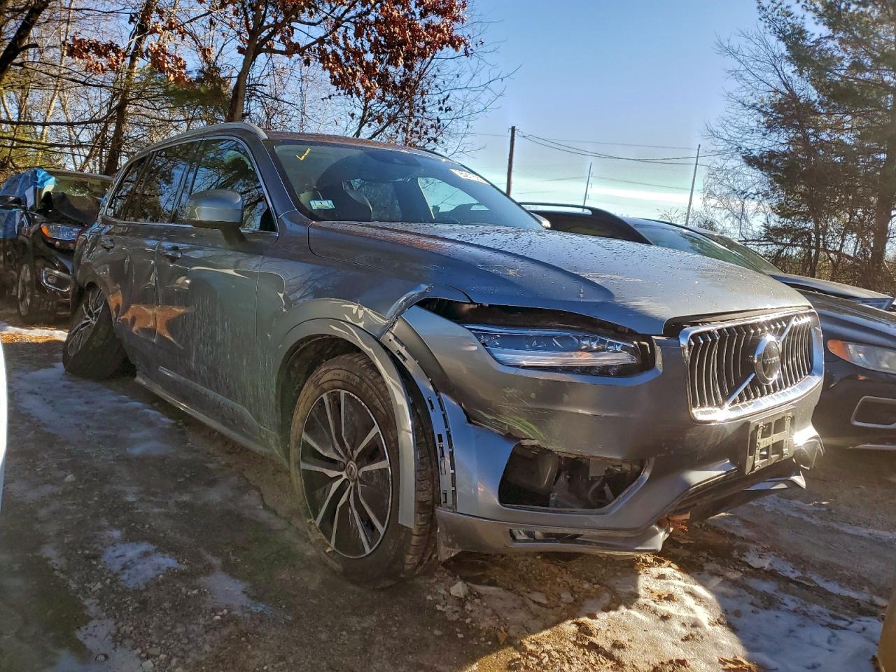 2020 VOLVO XC90