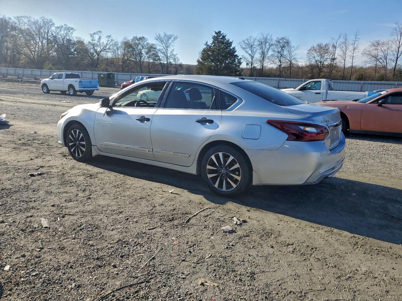2017 NISSAN ALTIMA