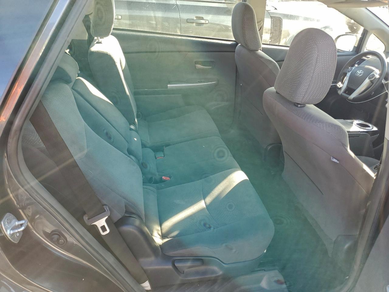 2014 TOYOTA PRIUS V