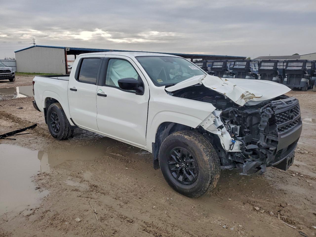 2025 NISSAN Frontier