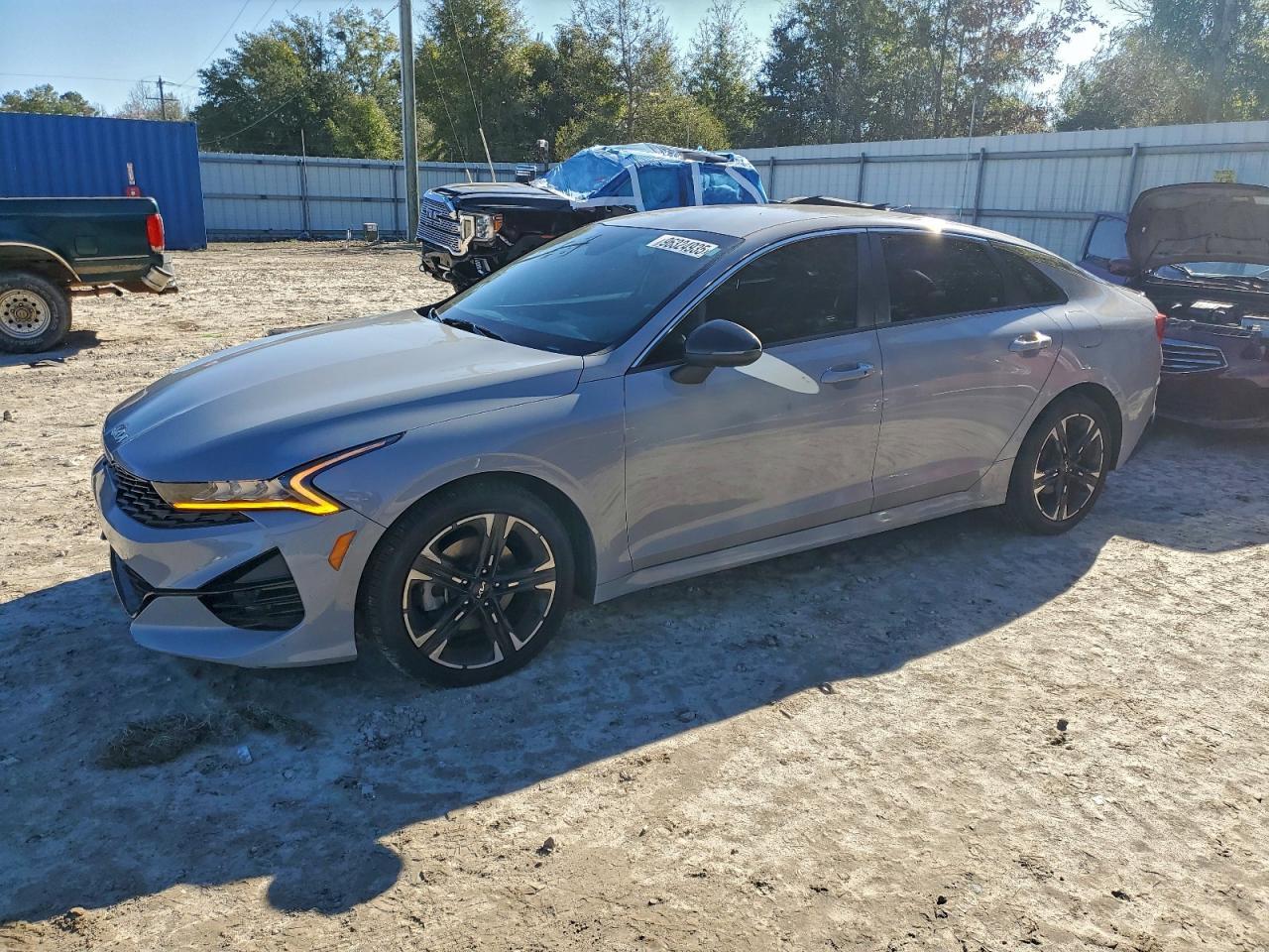 2022 KIA K5