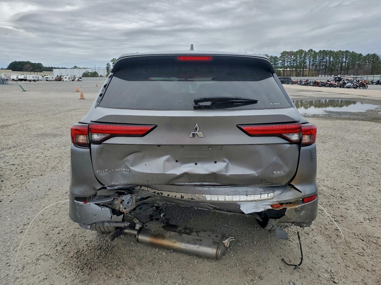 2022 MITSUBISHI outlander