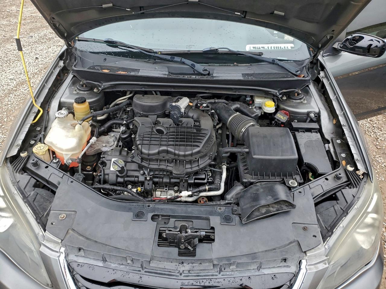 2012 CHRYSLER 200