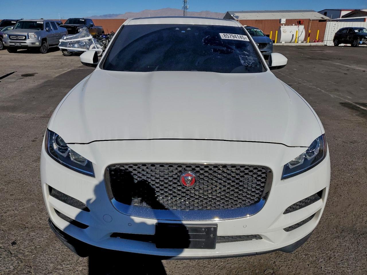 2019 JAGUAR F-Pace