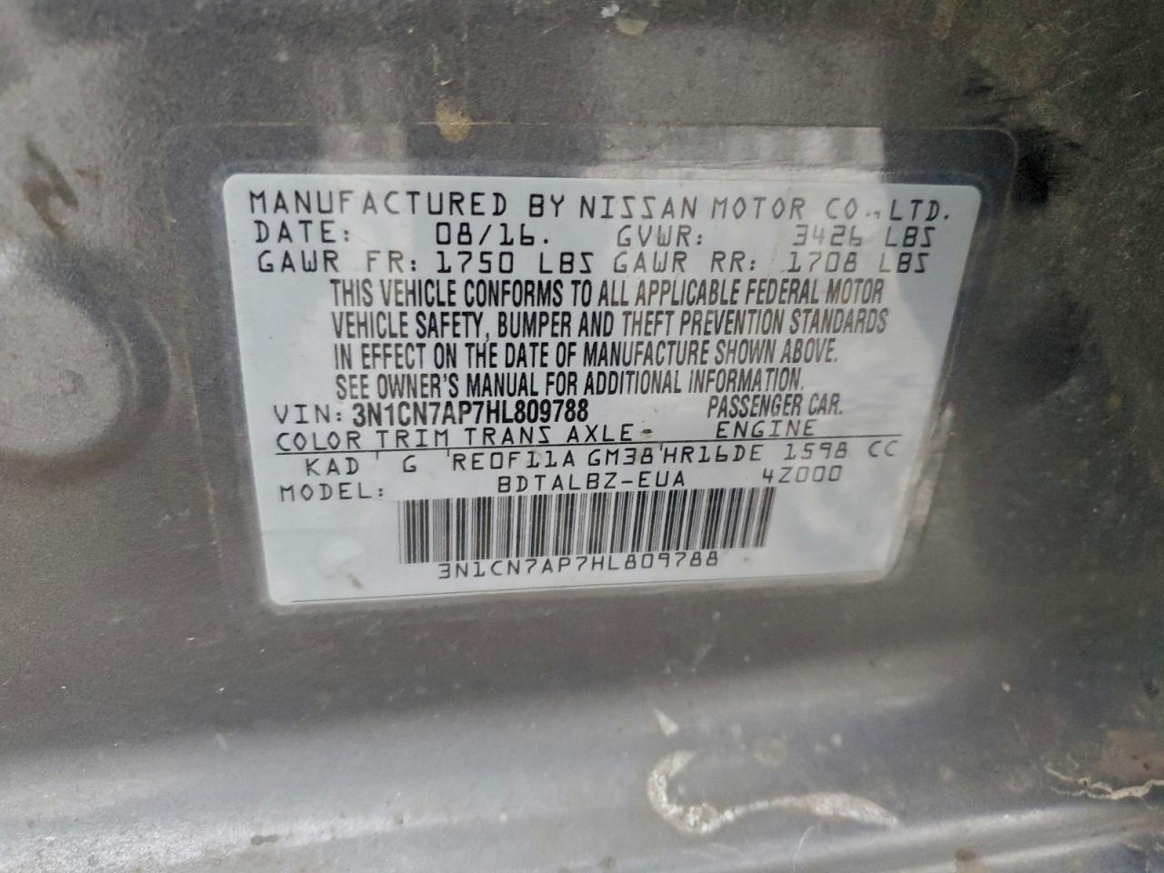 2017 NISSAN VERSA