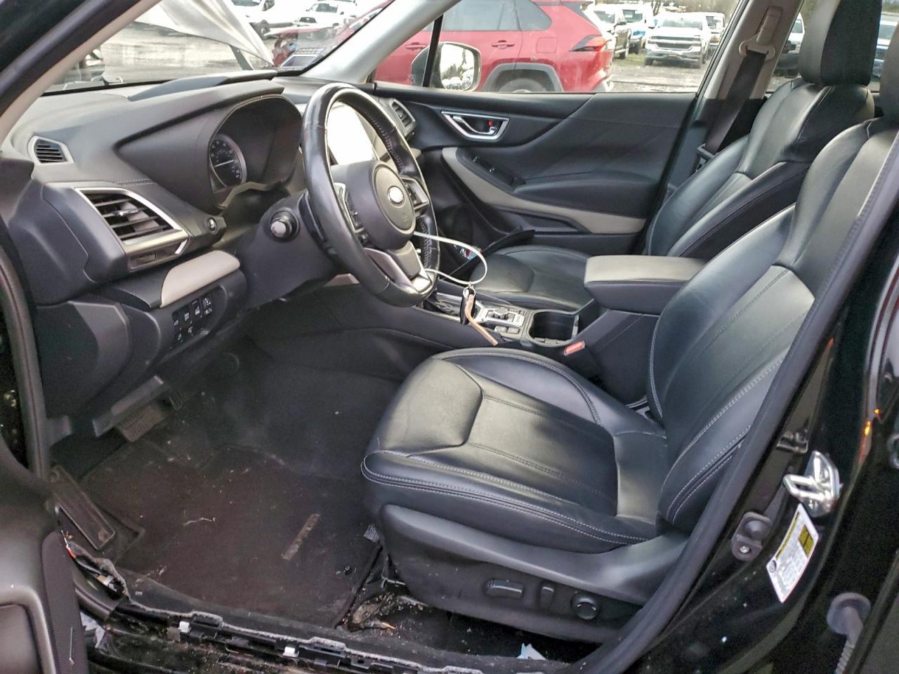 2022 SUBARU FORESTER