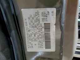 2004 TOYOTA Sequoia
