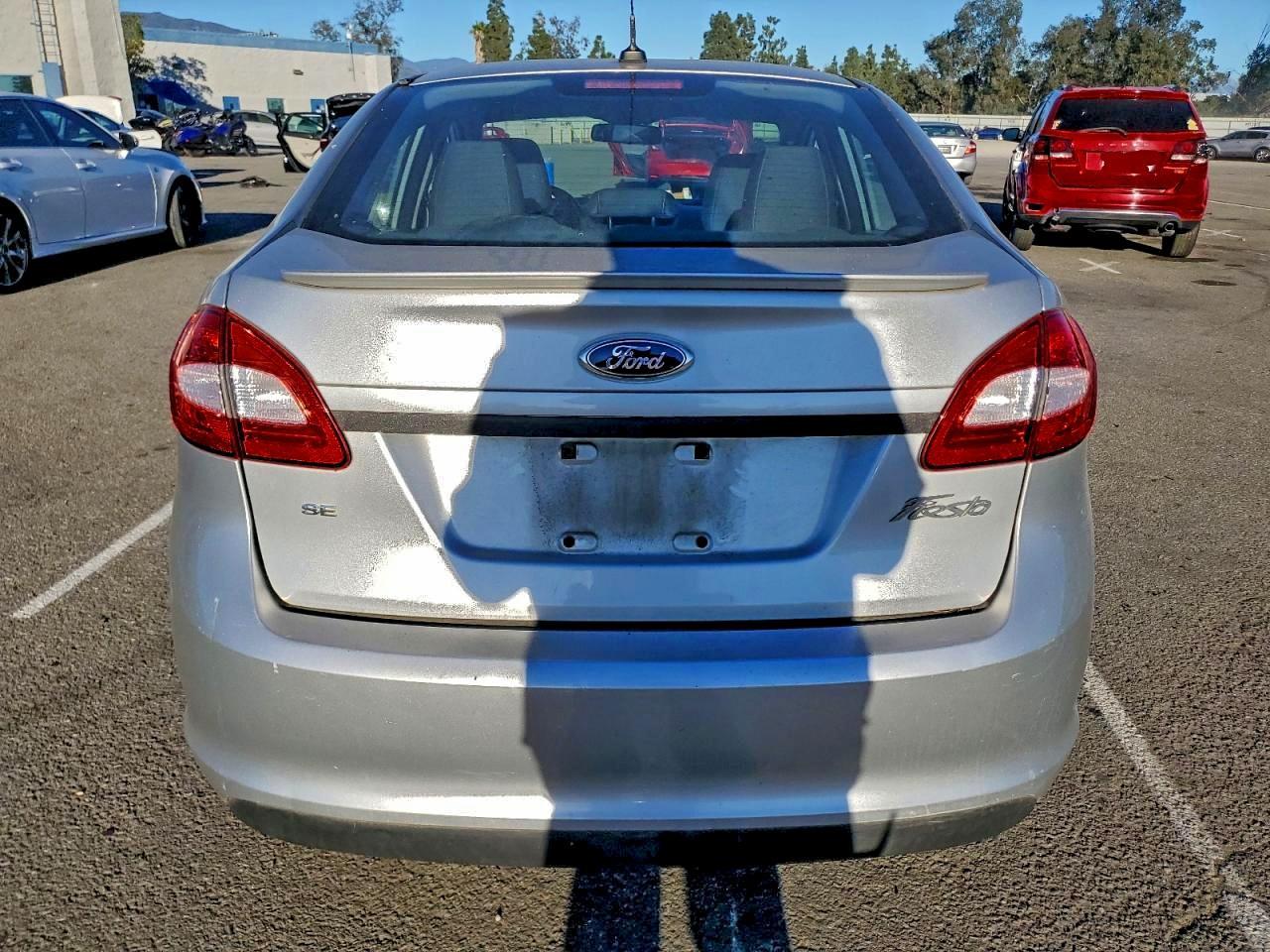 2013 FORD Fiesta