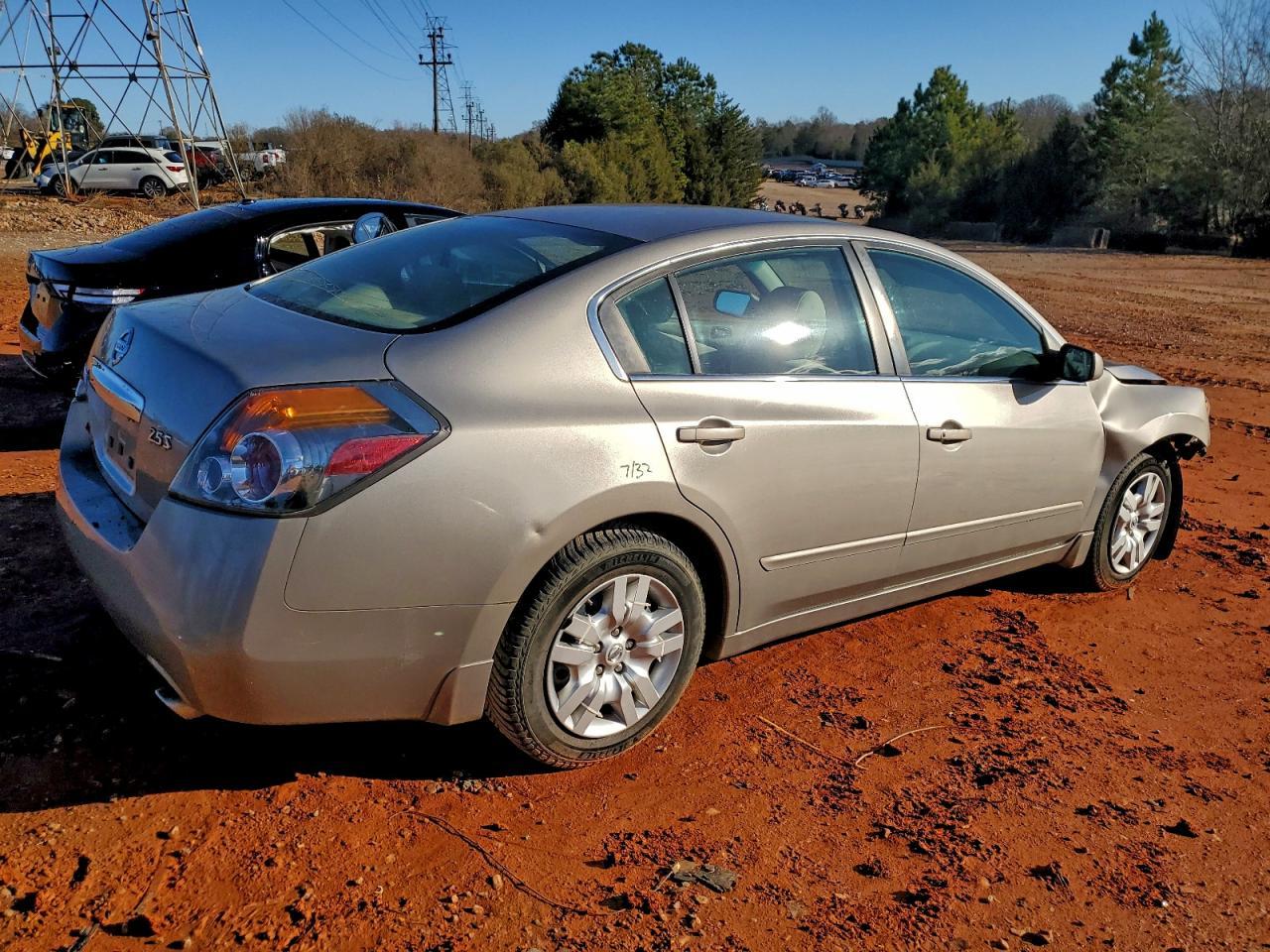 2012 NISSAN ALTIMA