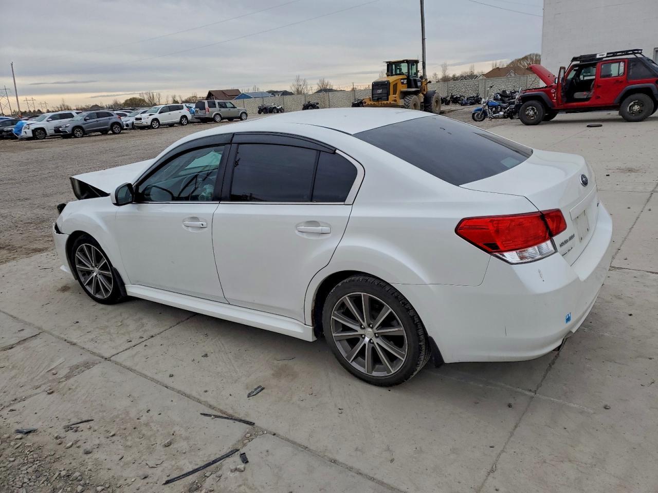 2013 SUBARU Legacy
