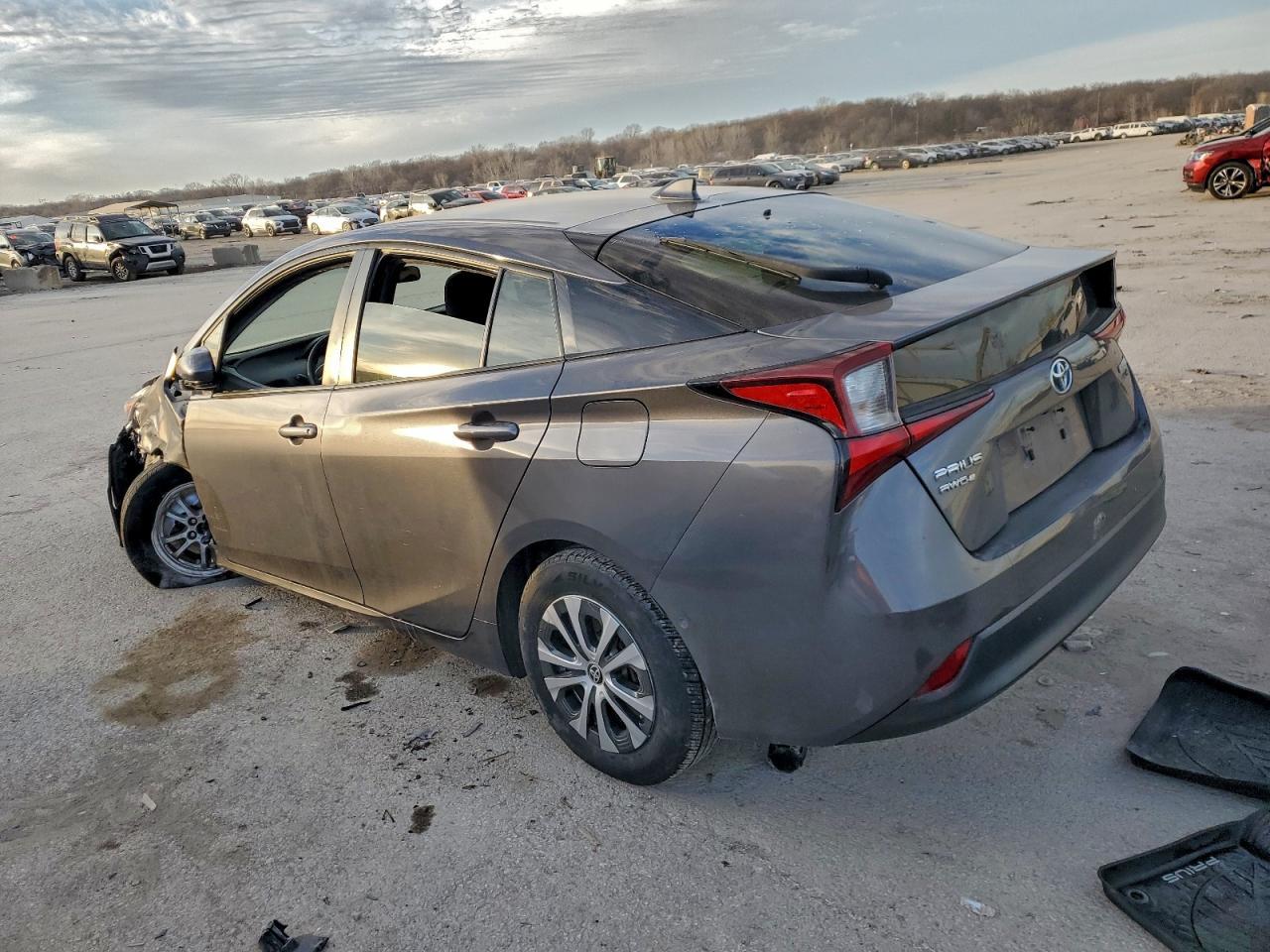2019 TOYOTA PRIUS