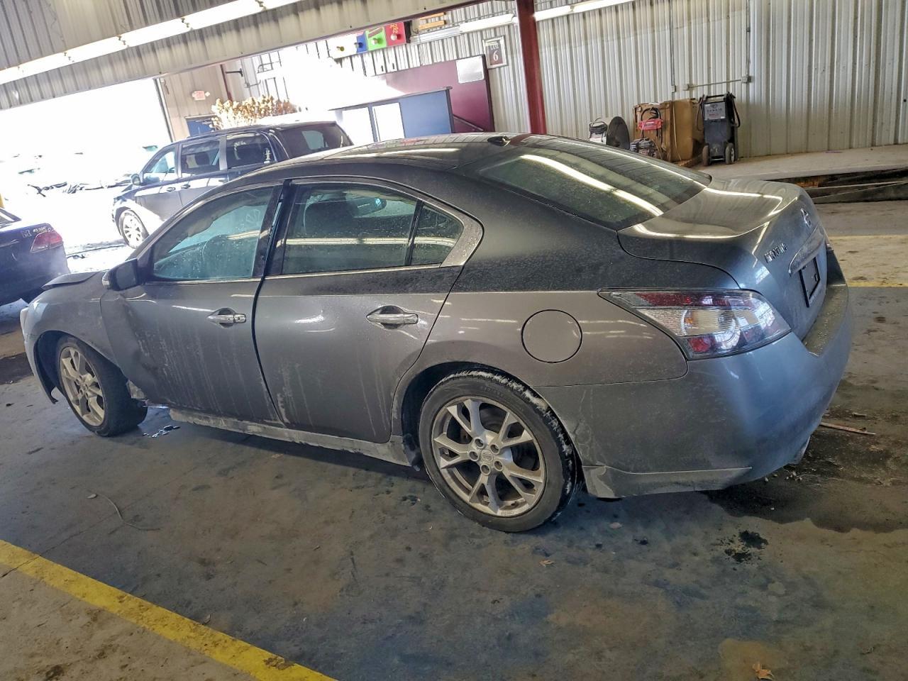 2014 NISSAN Maxima