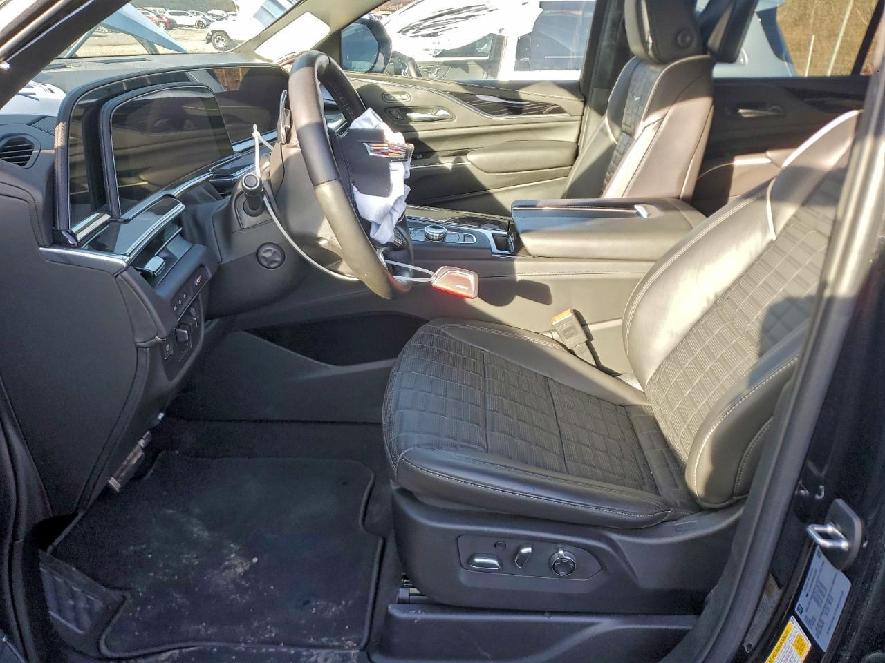 2024 CADILLAC ESCALADE